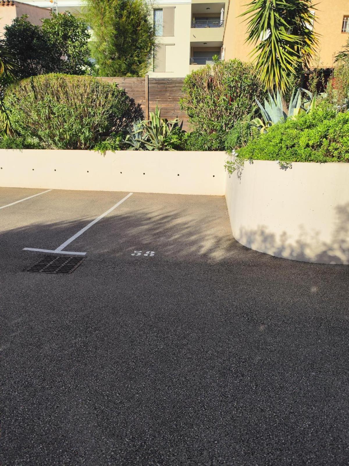 Lumineux, Tout Confort, Wifi & Terrace & Parking Saint-Laurent-du-Var Exterior foto